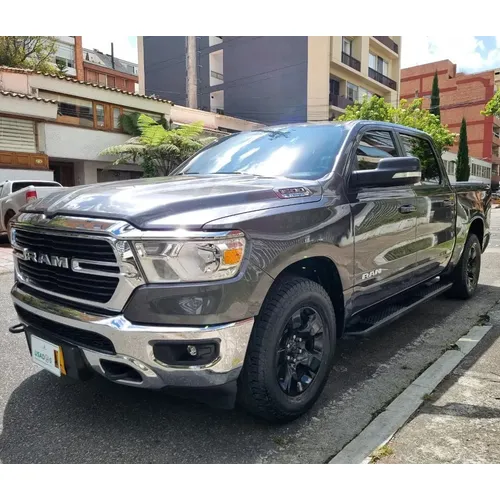 RAM 1500 2021 Gris Bogotá