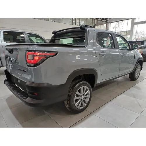 RAM 700 2026 Gris Bogotá