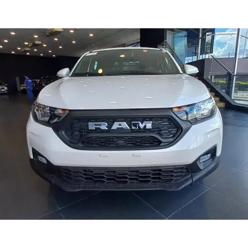 RAM 700 2026 Gris Bogotá