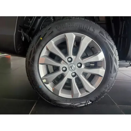 RAM 700 2026 Gris Bogotá