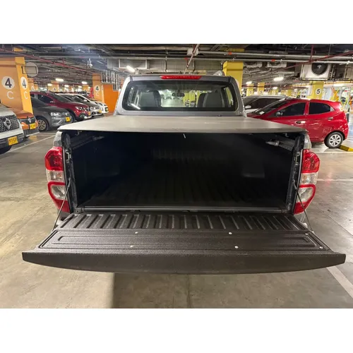 Renault Alaskan 2023 Gris Bogotá