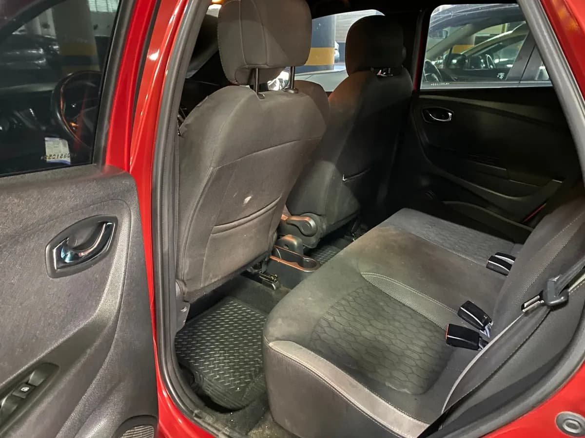 Renault Captur 2.0 Zen 2022 Rojo