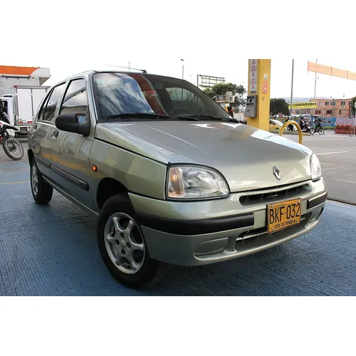 Renault Clio 1998 Verde Bogotá