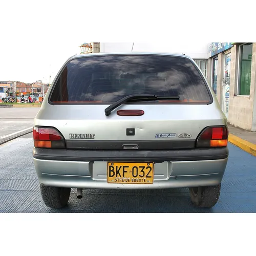 Renault Clio 1998 Verde Bogotá