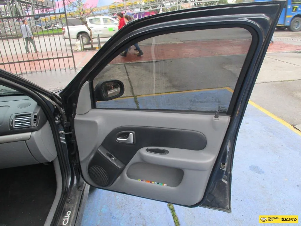 Renault Clio Dynamique 1600cc Mt Aa 2009 Gris