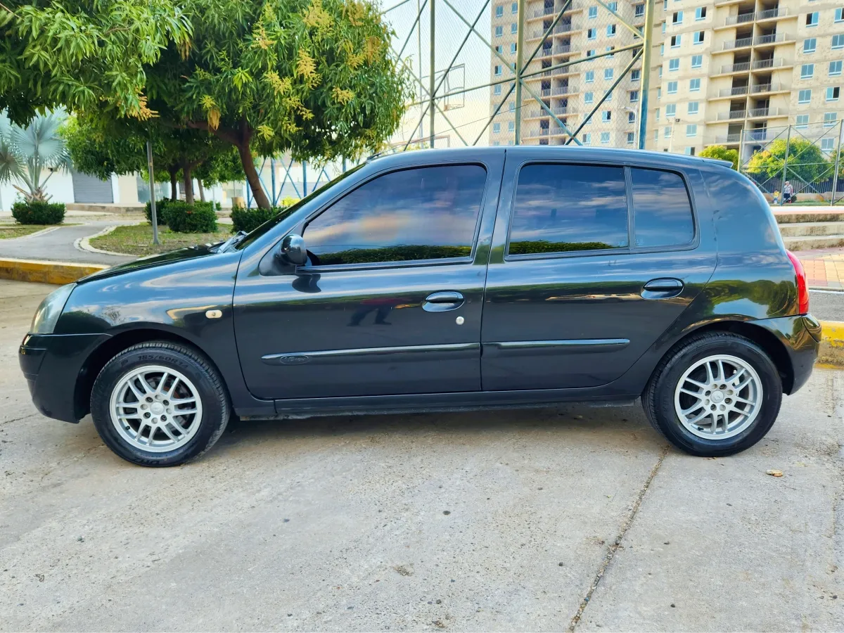 Renault Clio II 2008 Negro Valledupar