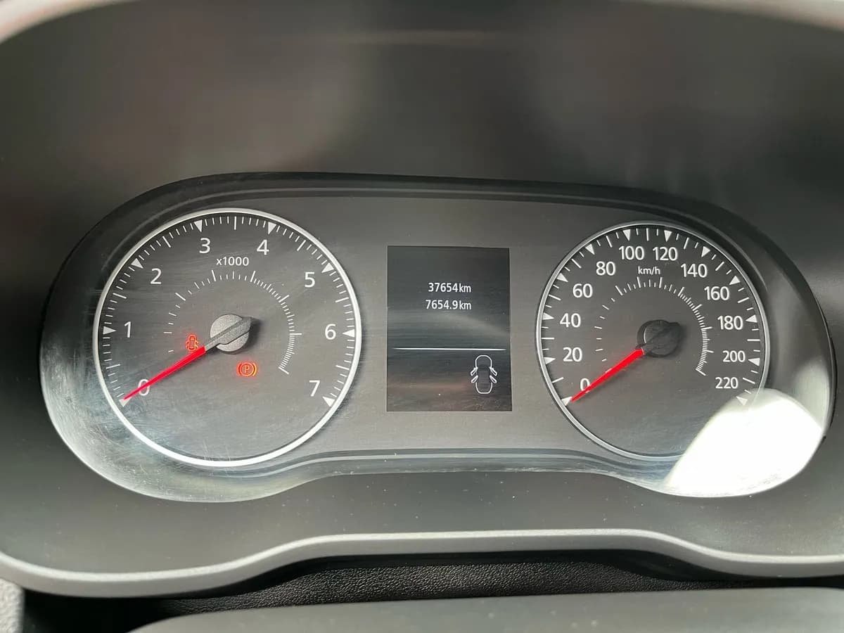 Renault Duster 1.3 Intense Cvt Plateado Año 2022