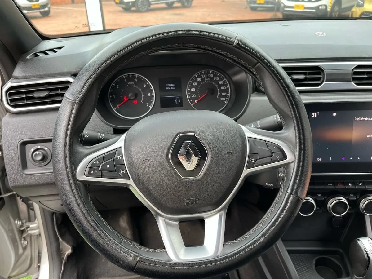 Renault Duster 1.3 Intense Cvt Plateado Año 2022