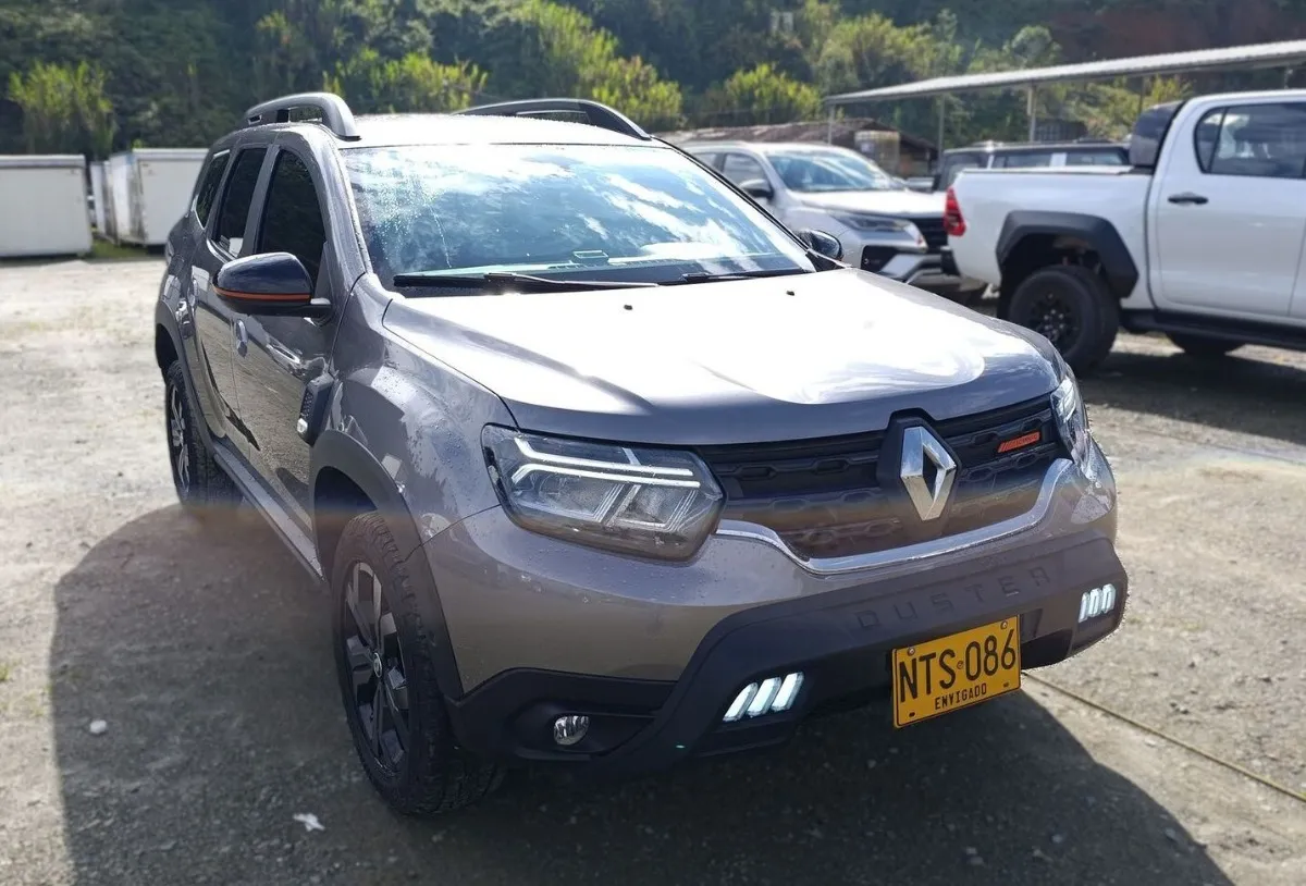 Renault Duster 2025 Gris Caldas