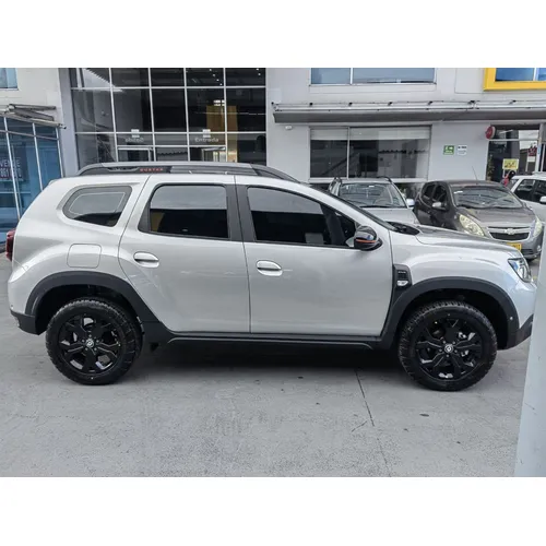 Renault Duster 2026 Gris Bogotá