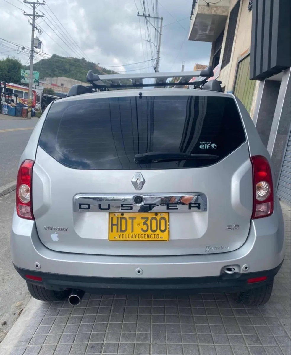 Renault Duster 2015 Gris Ocaña