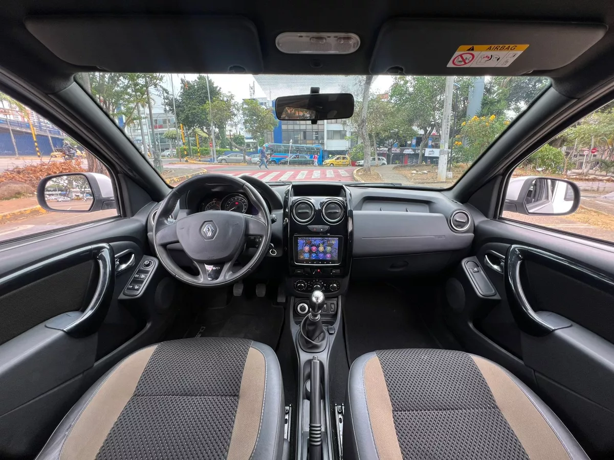 Renault Duster 2.0 Dynamique 4x4 MT