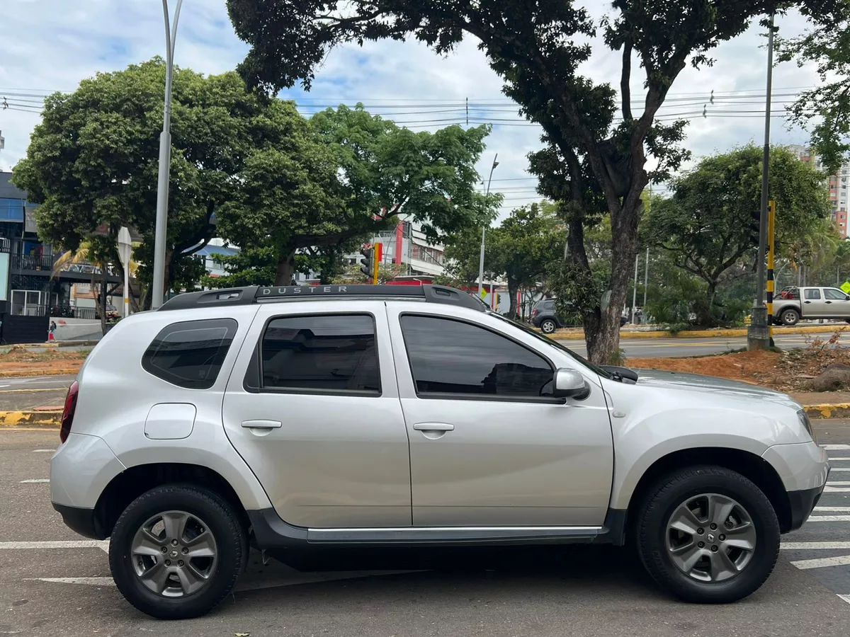 Renault Duster 2.0 Dynamique 4x4 MT