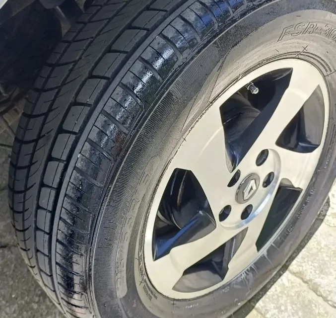 Renault Duster 2015 Dynamique 4x2 Gris5