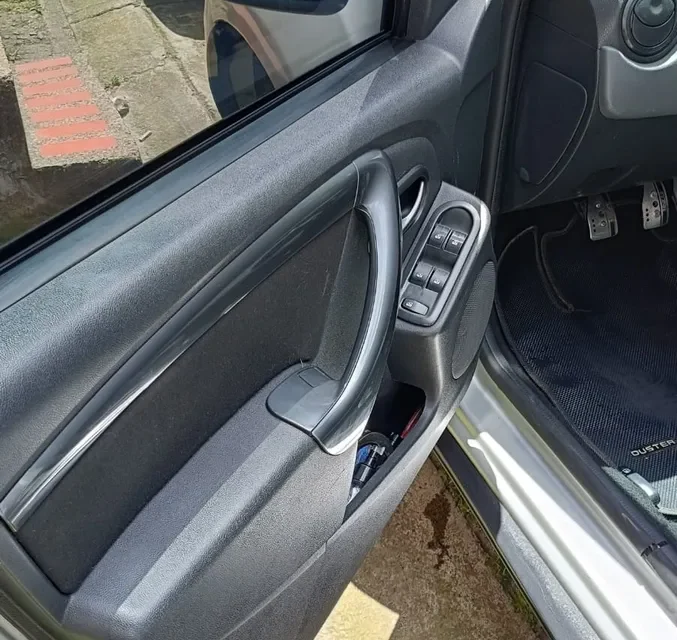 Renault Duster 2015 Dynamique 4x2 Gris9