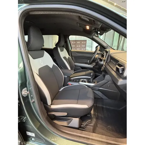 Renault Duster E-Tech 2025 Verde Bogotá