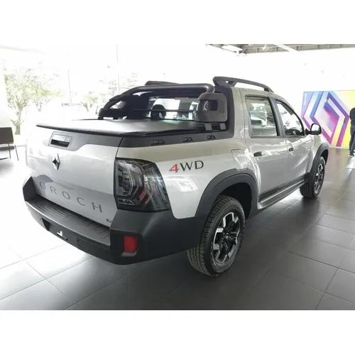 Renault Duster Oroch 2026 Gris Bogotá