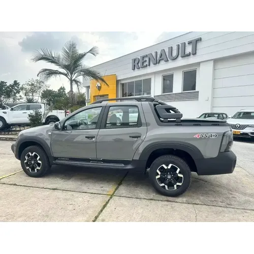 Renault Duster Oroch 2026 Gris Bogotá