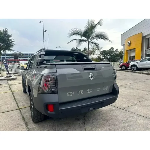 Renault Duster Oroch 2026 Gris Bogotá