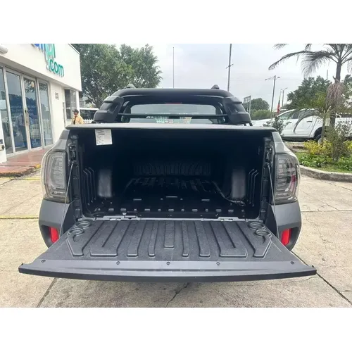 Renault Duster Oroch 2026 Gris Bogotá
