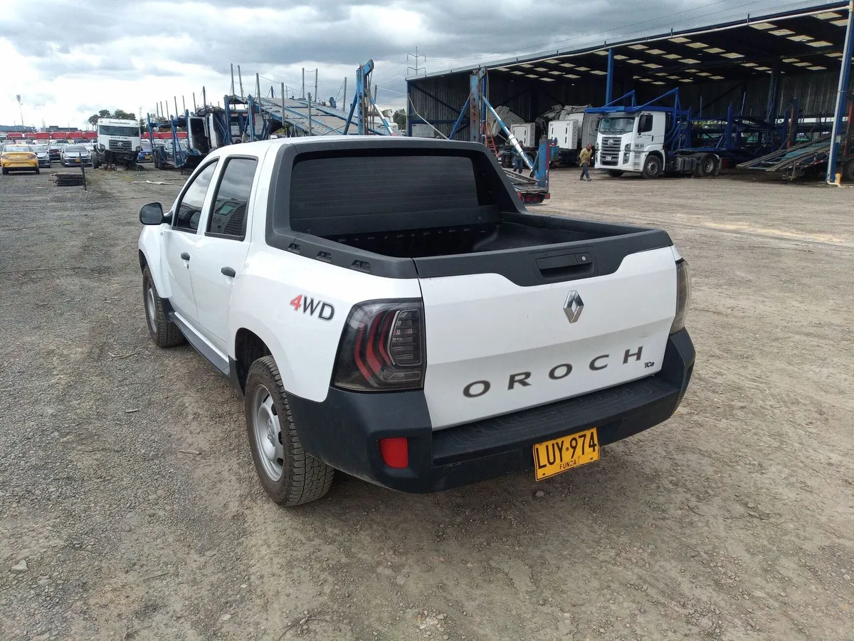 Renault Duster Oroch 2023 Blanco Bogotá