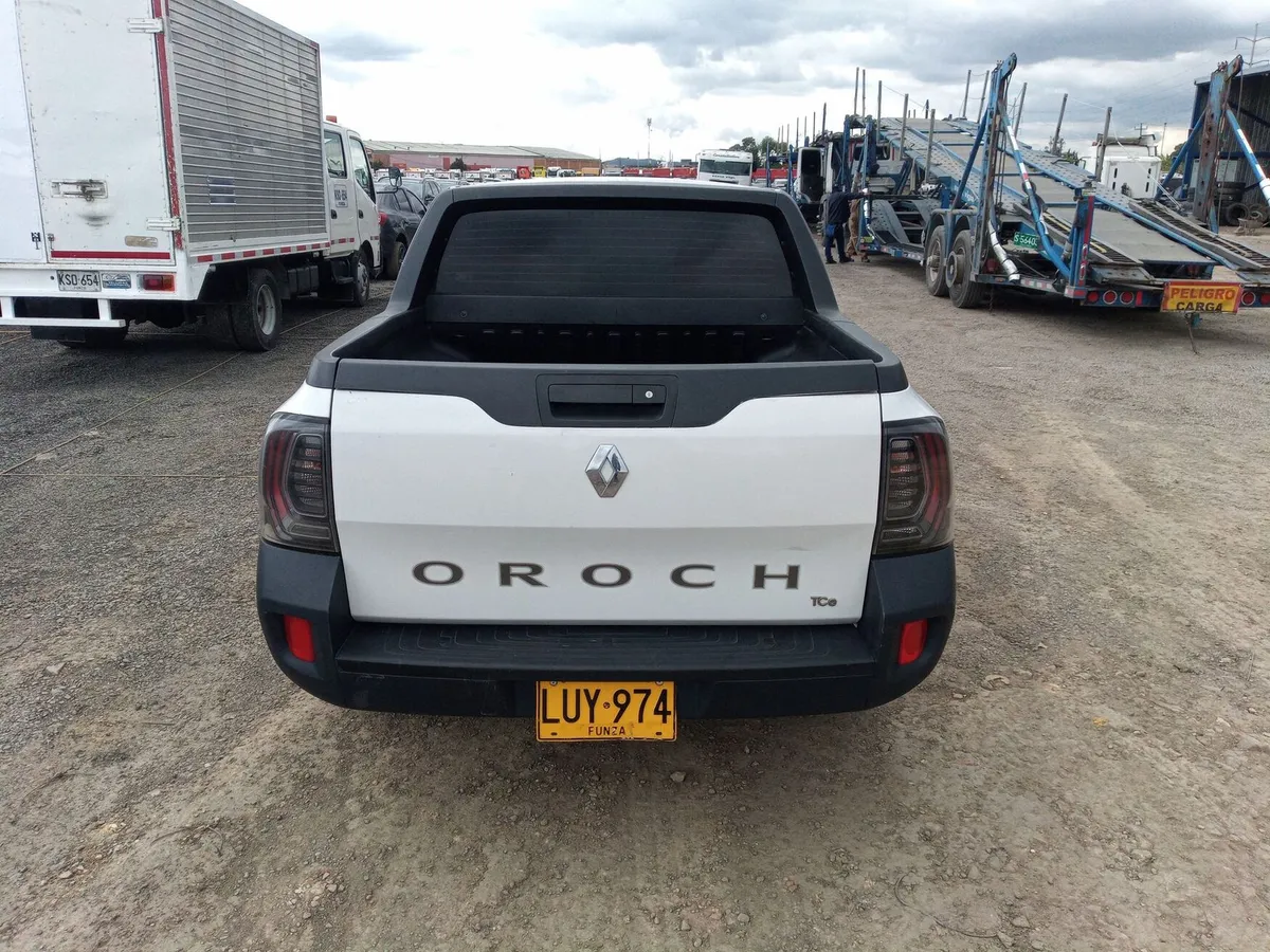 Renault Duster Oroch 2023 Blanco Bogotá