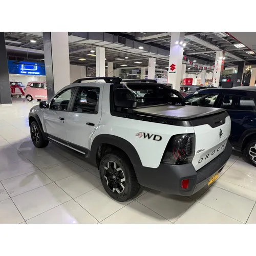 Renault Duster Oroch 2023 Blanco Bogotá