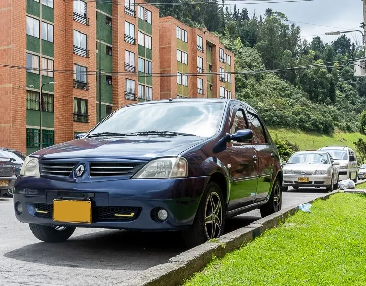 Renault Logan 1.4 Dynamique 2006 azul3