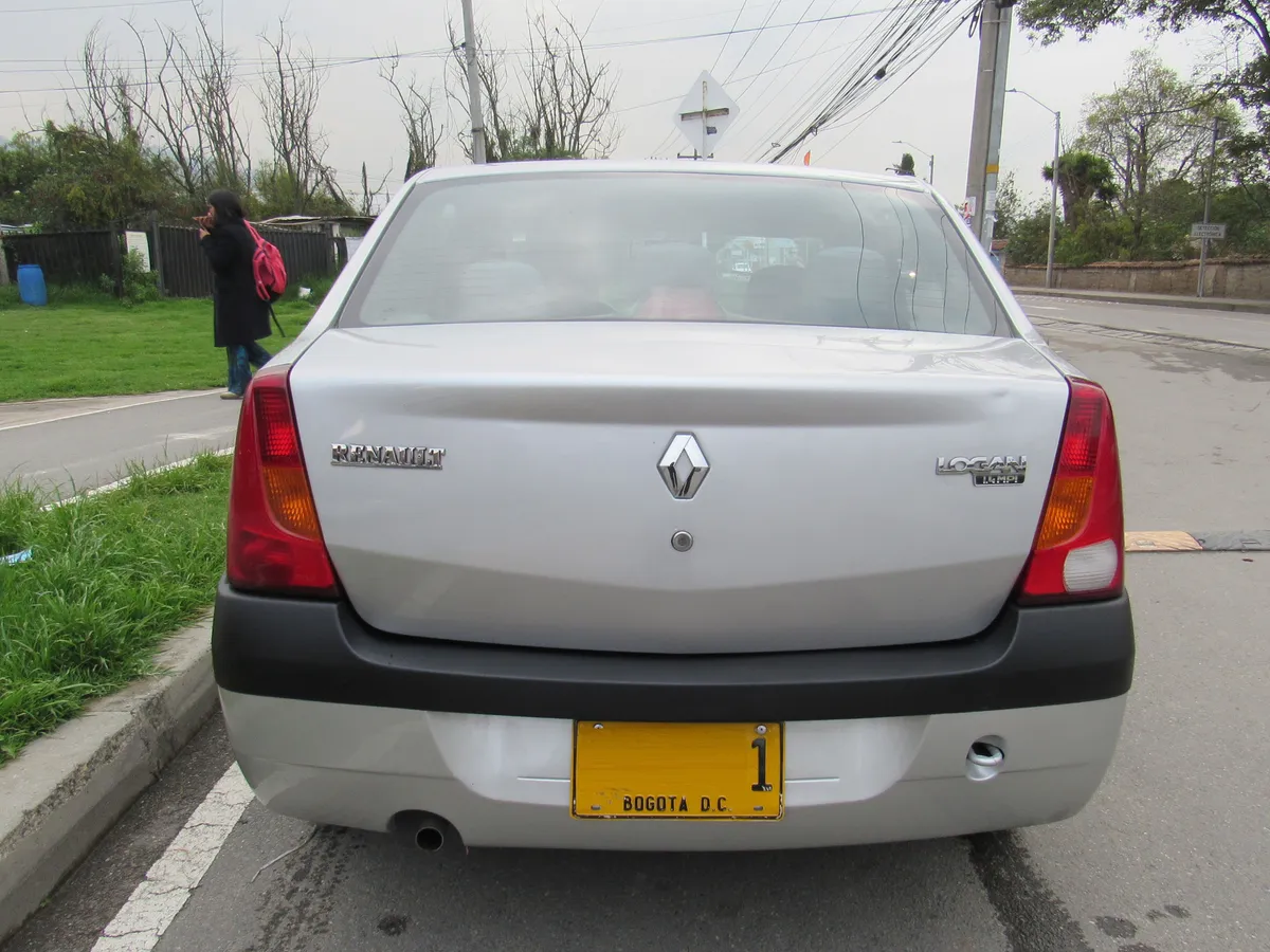 Renault Logan 2006 Plateado Cajicá
