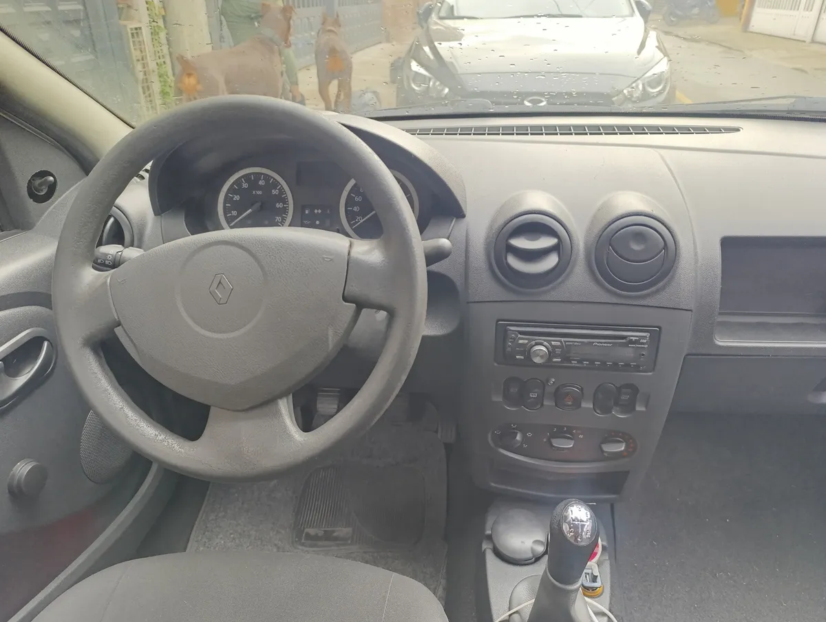 Renault Logan 2010 Gris Bogotá
