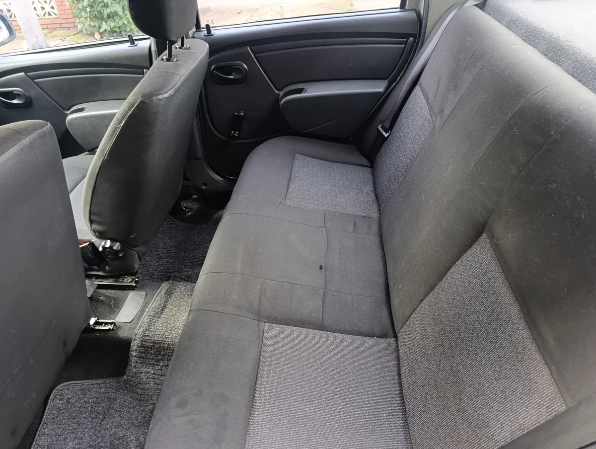 Renault Logan 2010 Gris Bogotá