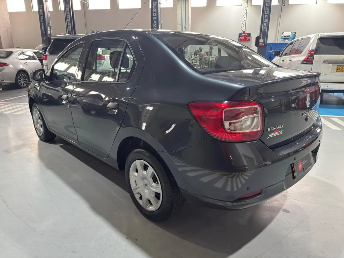 Renault Logan 1.6 Authentique / Life 2019 Gris