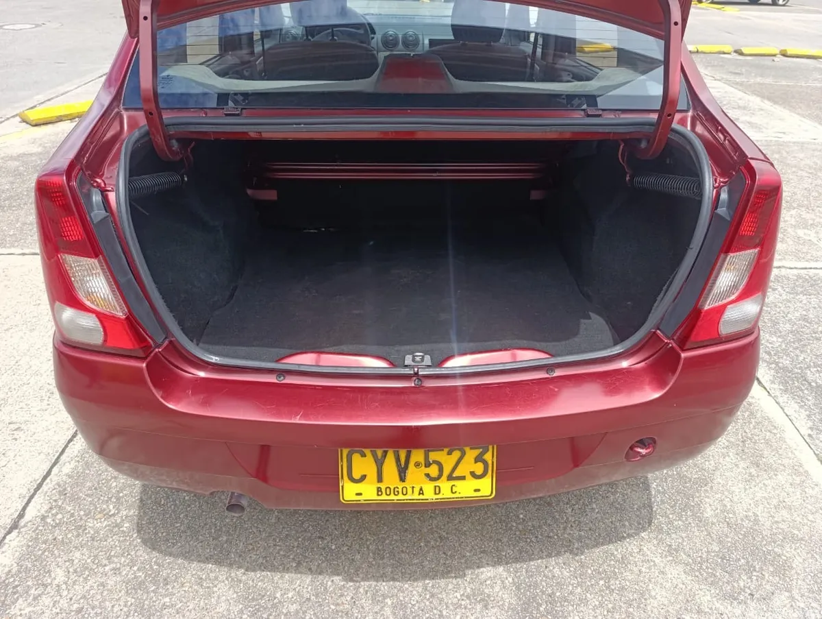 Renault Logan 2008 Rojo Bogotá
