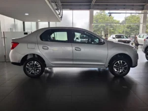 Renault Logan 2026 Plateado Chía