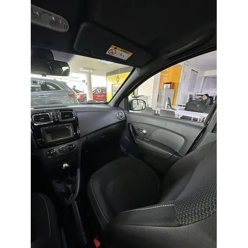 Renault Logan 2026 Gris Bogotá