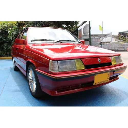 Renault R9 1992 Rojo Bogotá