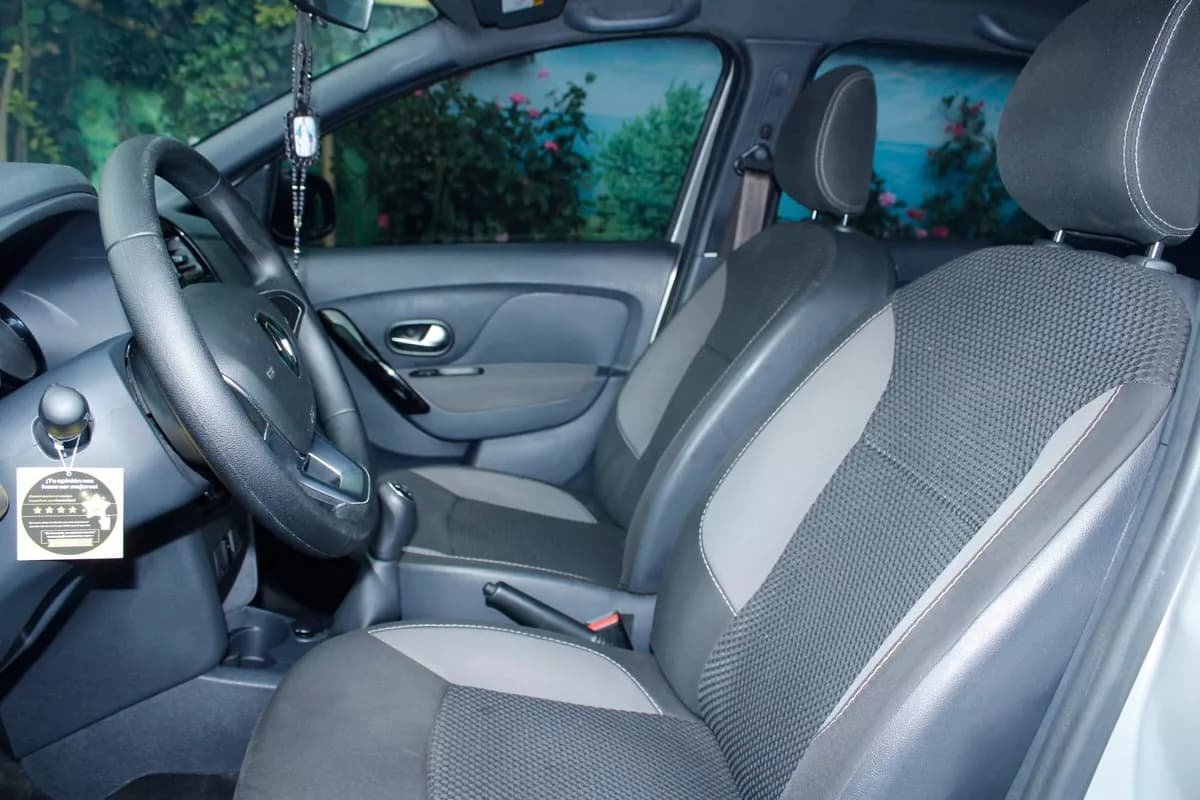 Renault Sandero 1.6 Dynamique Gris 2021