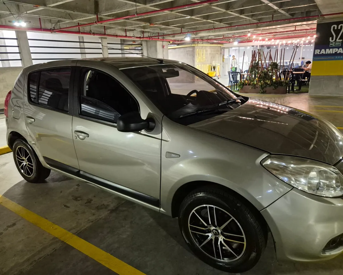 Renault Sandero 2014 Beige Bello