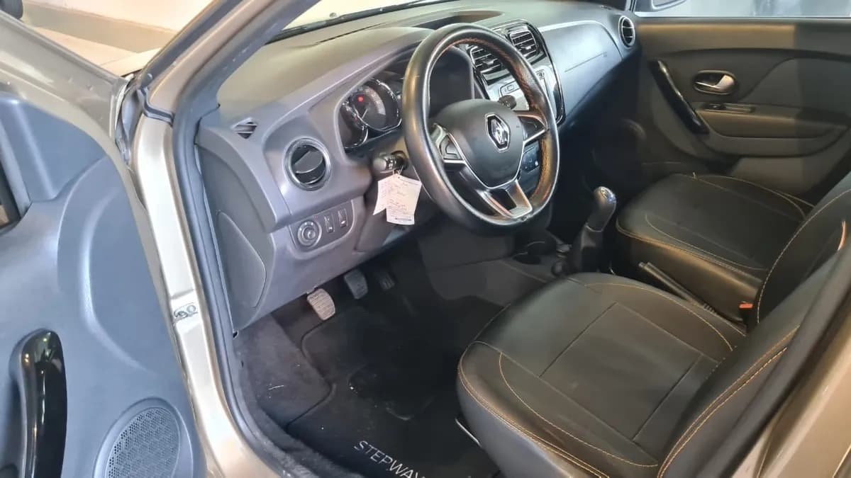 Renault Stepway 1.6 Intense 2021 Beige