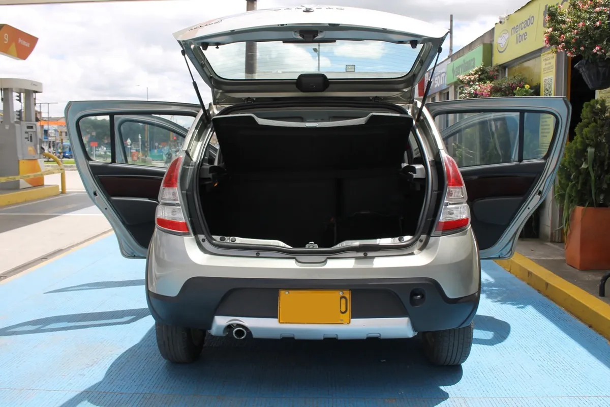 Renault Stepway 1.6l 2014 Gris