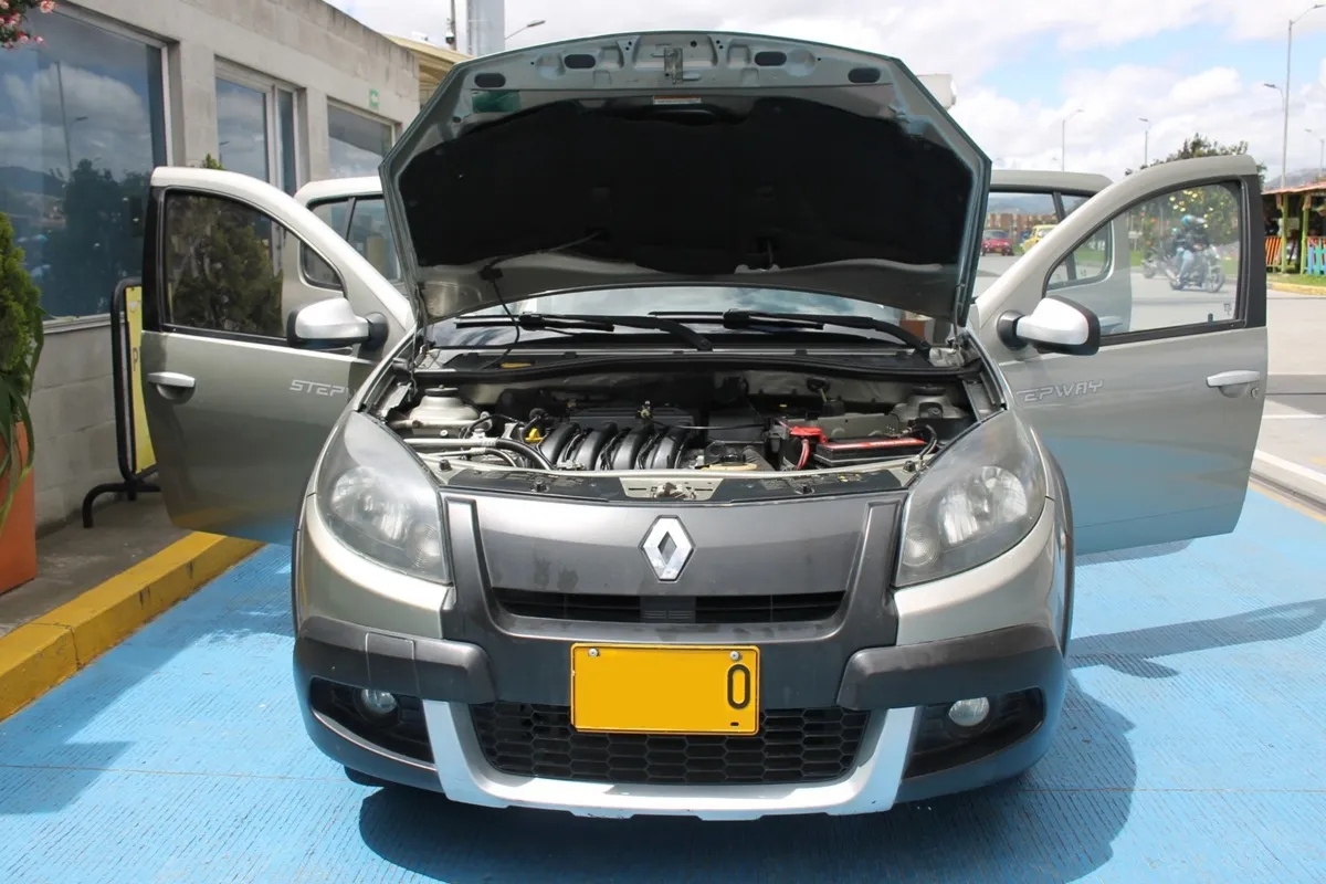 Renault Stepway 1.6l 2014 Gris