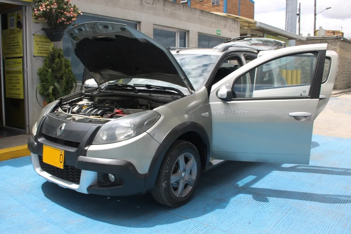 Renault Stepway 1.6l 2014 Gris