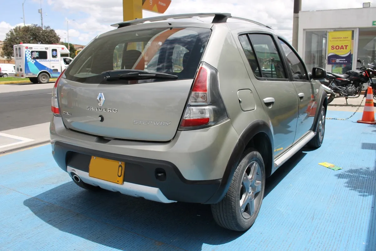 Renault Stepway 1.6l 2014 Gris