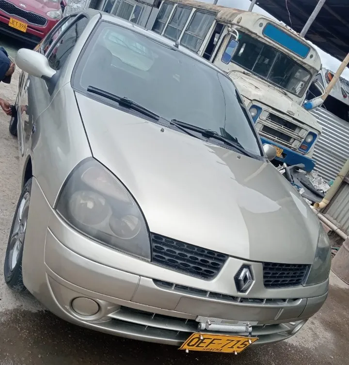 Renault Symbol 2007 Dorado Soacha