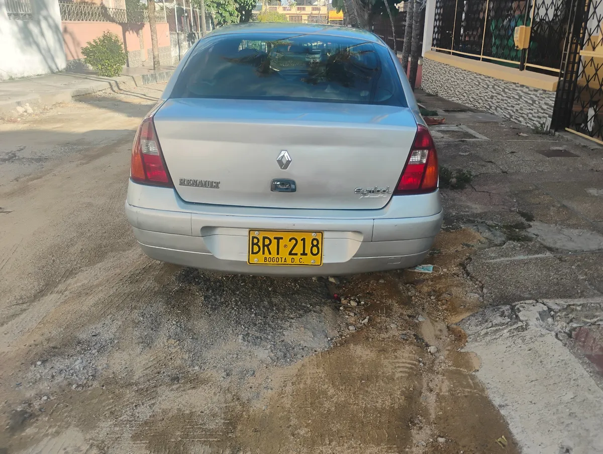 Renault Symbol 2005 Gris Ibagué
