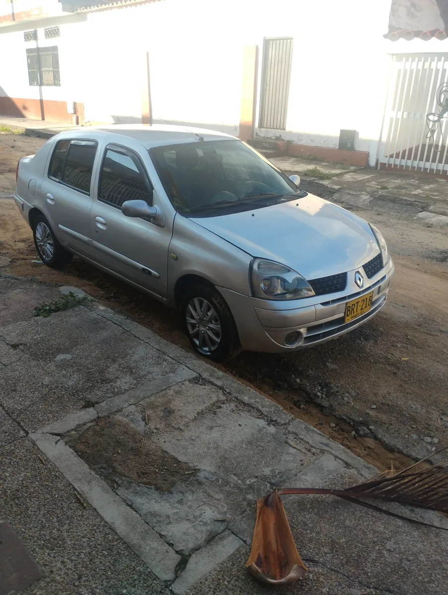 Renault Symbol 2005 Gris Ibagué