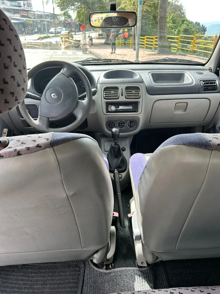 Renault Symbol 2004 Gris Manizales