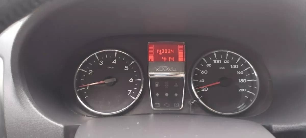 Renault Symbol 1.6 Confort Azul Año 2012