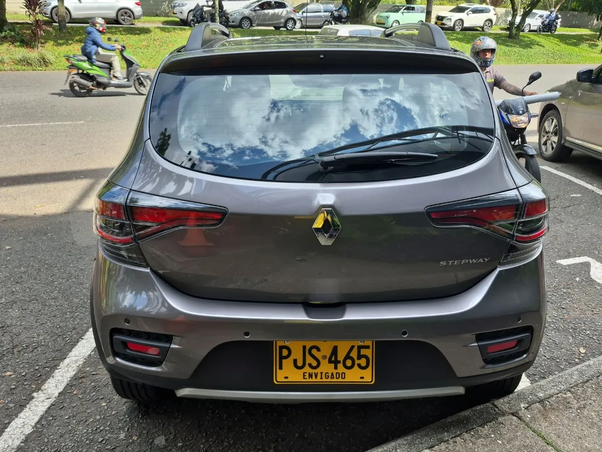 Renault Stepway 2026 Gris Sabaneta