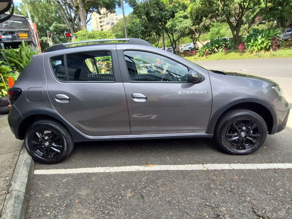 Renault Stepway 2026 Gris Sabaneta